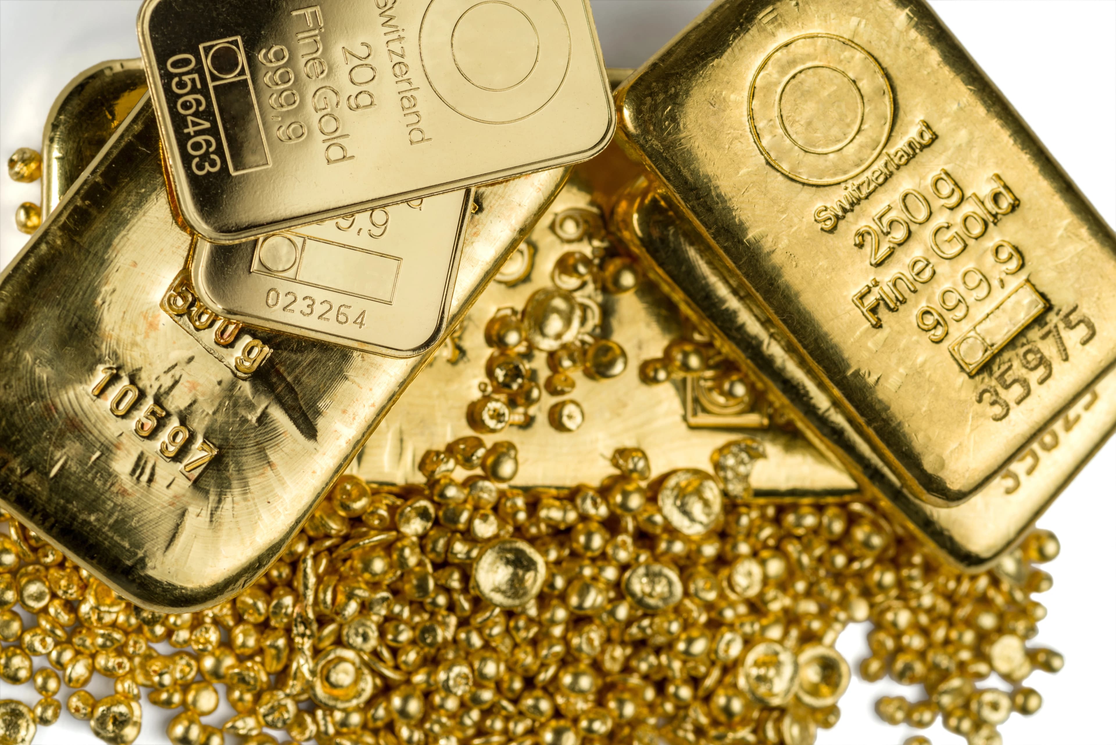 Gold bullion and granules